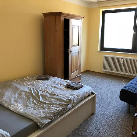 Apartment Zentrales Mit Parkplatz *